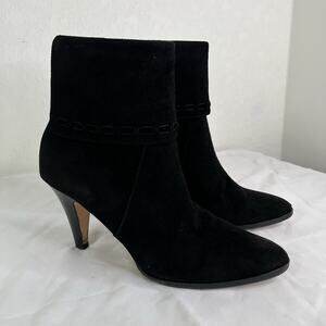 Saks Fifth Avenue Black Suede Booties Size 9M Made in Italy Autumn, Fall, Winter